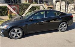 نيسان ألتيما